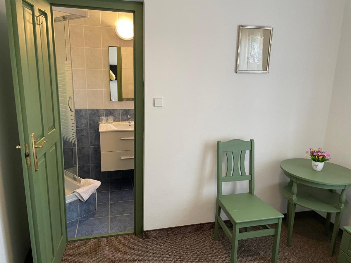 Villa Astoria Balatongyörök Eksteriør billede