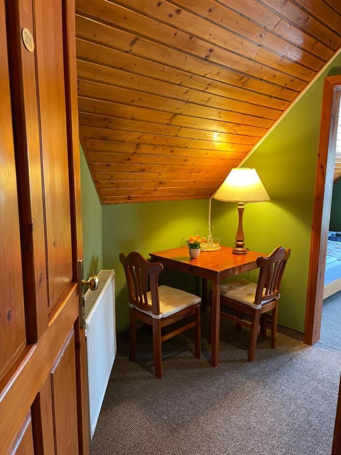 Villa Astoria Balatongyörök Eksteriør billede