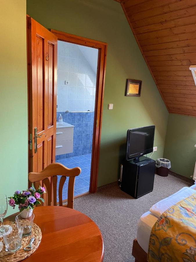 Villa Astoria Balatongyörök Eksteriør billede