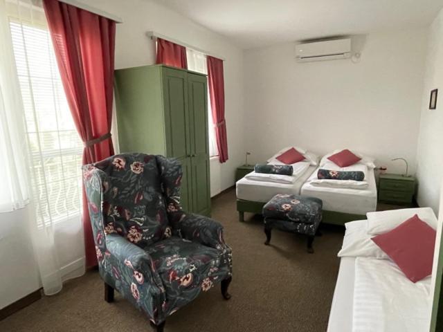 Villa Astoria Balatongyörök Eksteriør billede