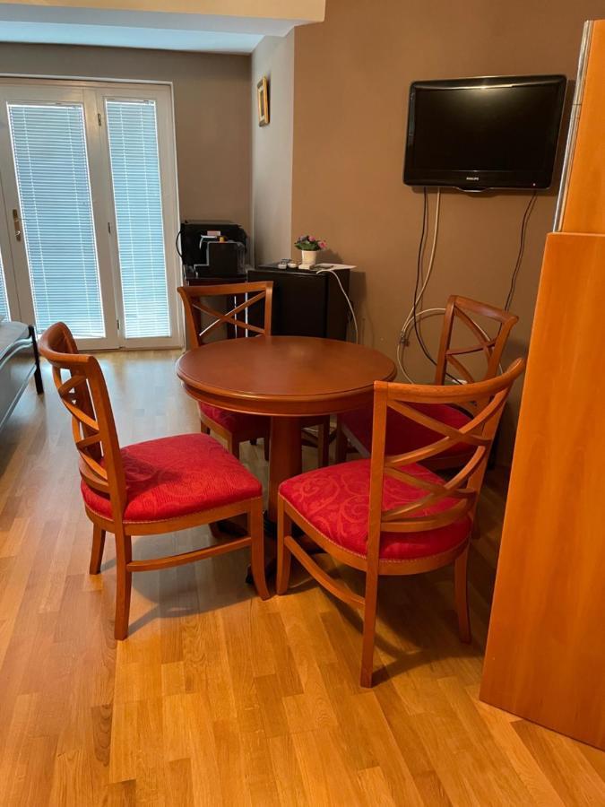 Villa Astoria Balatongyörök Eksteriør billede