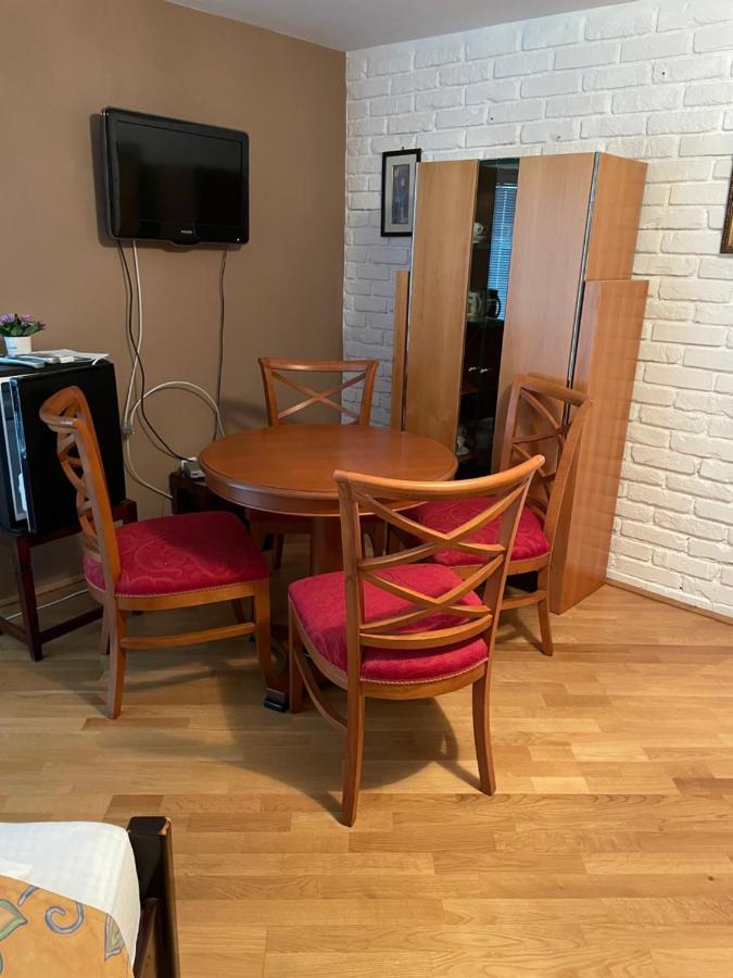 Villa Astoria Balatongyörök Eksteriør billede